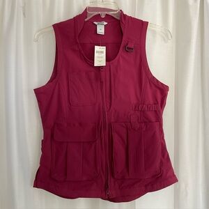 New Duluth Gardening Vest XS Magenta Fits like a small
